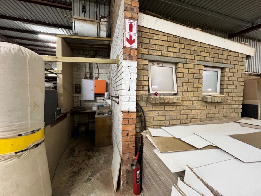 Commercial Property for Sale in Jeffreys Bay Industrial Eastern Cape